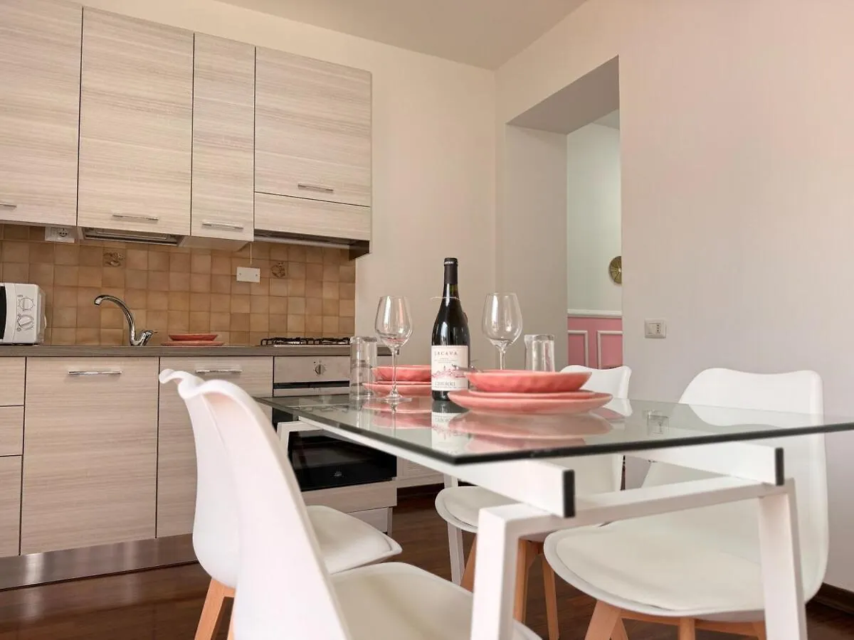 Apartment Loft Panoramico A Due Passi Dalla Stazione Perugia Italy